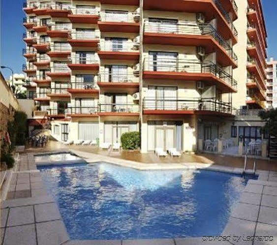 Kross Medina Azahara Torremolinos Buitenkant foto