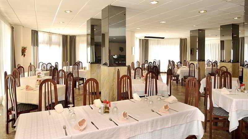 Kross Medina Azahara Torremolinos Restaurant foto